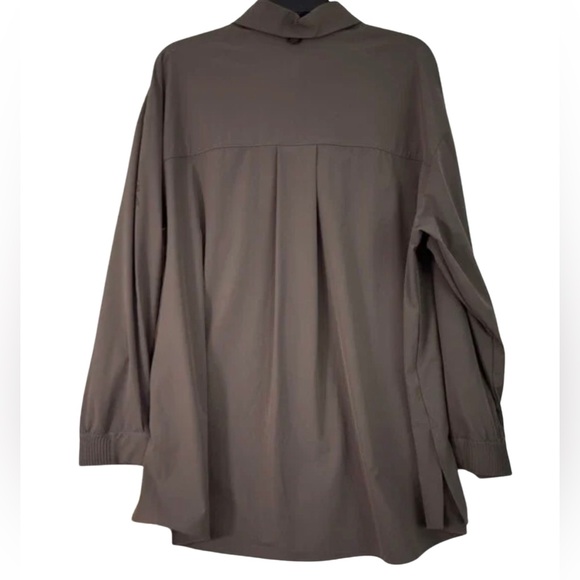 Nike 24.7 Women’s Dri-FIT Oversized Brown Button Down Shirt Size M New With Tag - Picture 5 of 6